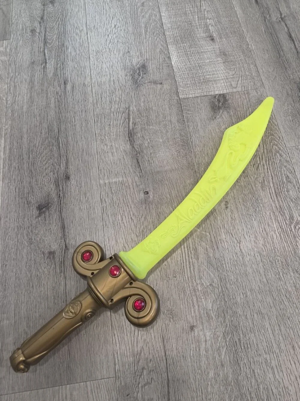 Disney 90s Aladdin Toy Sword With Gold Handle & Light-Up Yellow Blade Costume